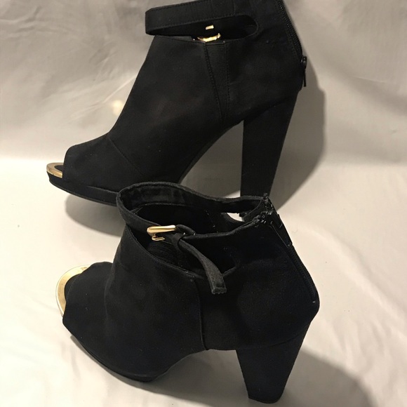 H&M Women’s Black Shoes - Picture 5 of 7